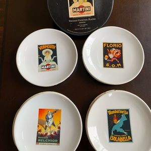 Martini vintage plate set
